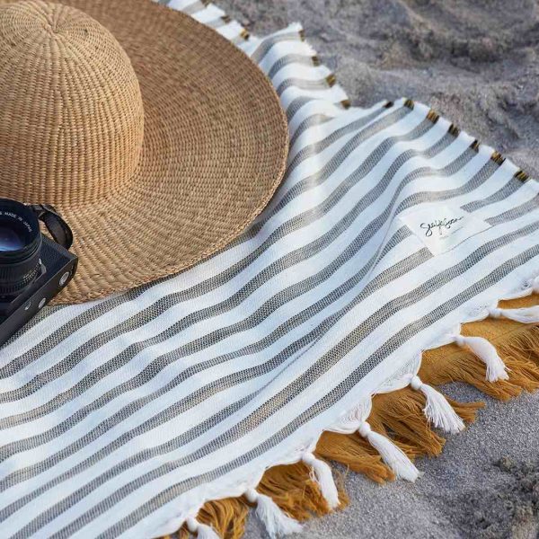 Tinetto Beach Towel Cherry