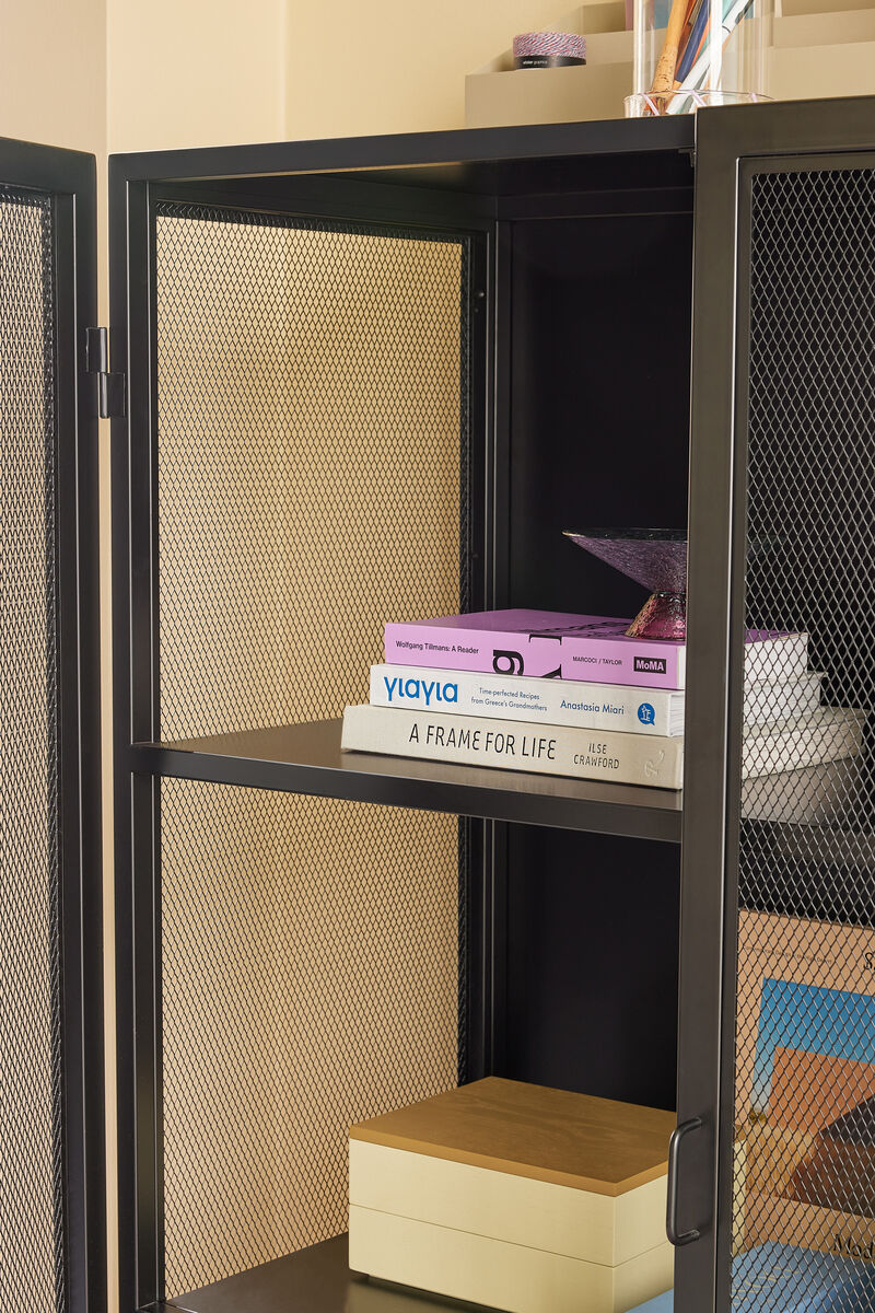 edge-cabinet-double-black-2c50a90b383581f20b1837ef221097d2