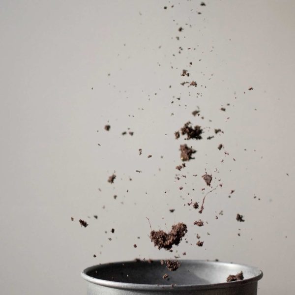 Out Pot Black