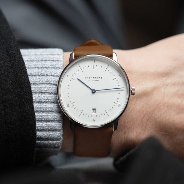Naos White