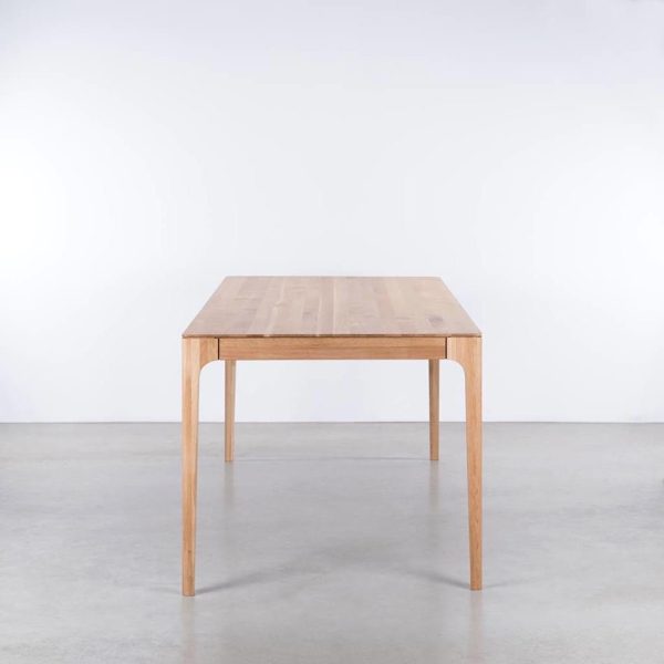 Rik Table