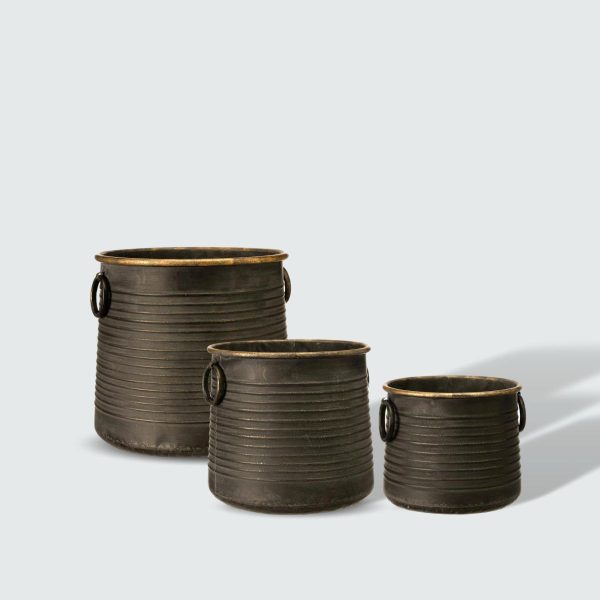 Bailey Metal Pot