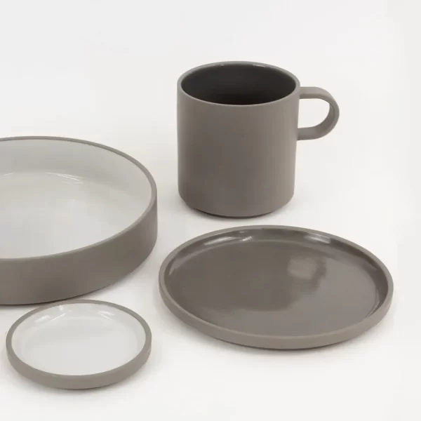 Hasami Plate 145 Dark Grey