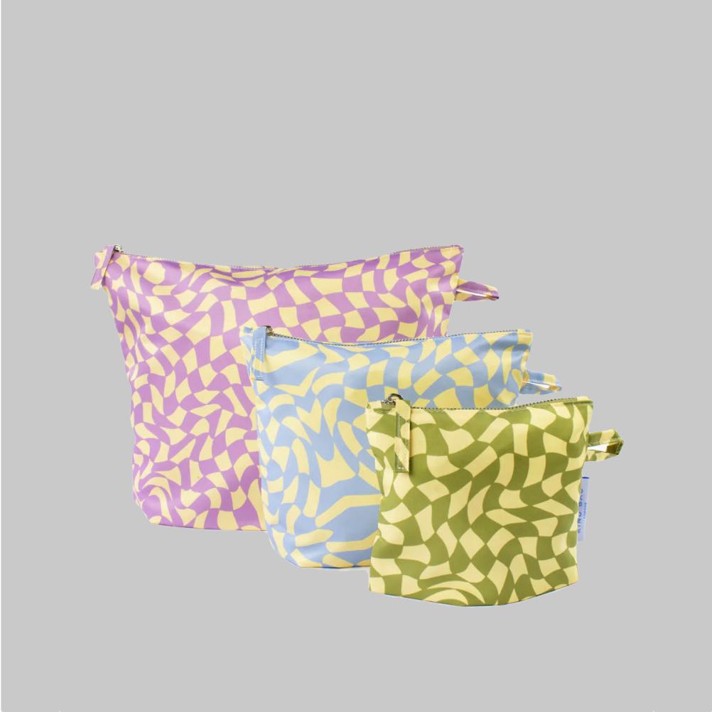 POUCHES_STUDIO_WavyCheck-2-web_7bc100b5-716d-4606-b378-f27e2baf881b