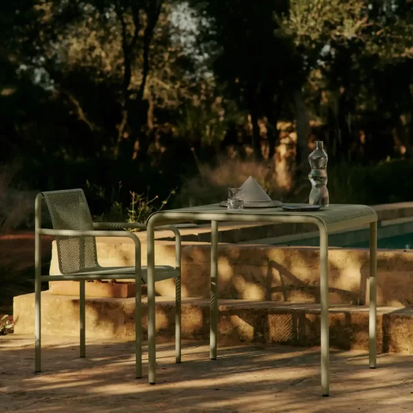 Dapple Dining Table