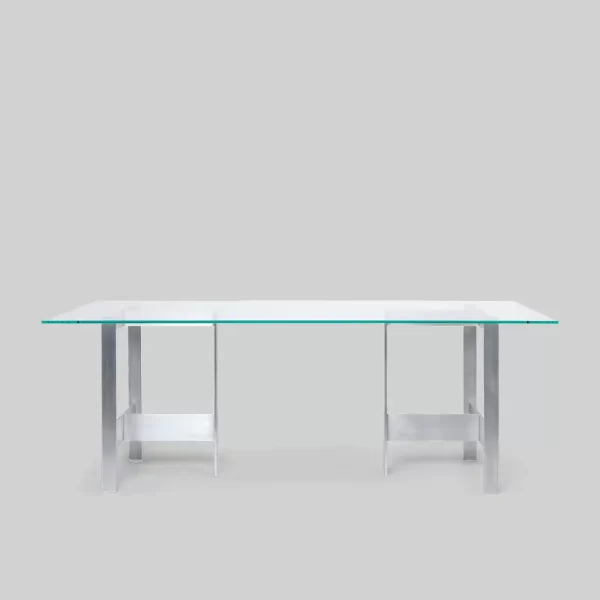 Lager Dining Table