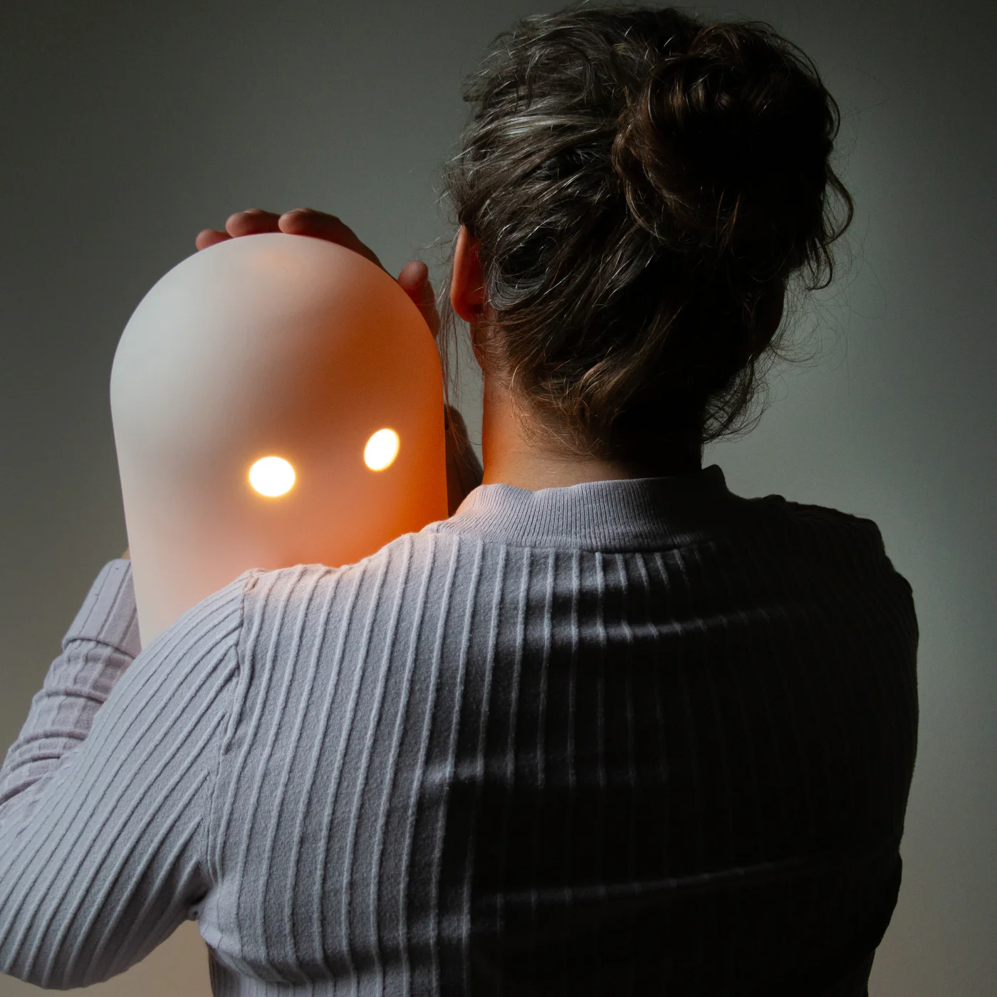 Ghostlamp--Laura_1400x