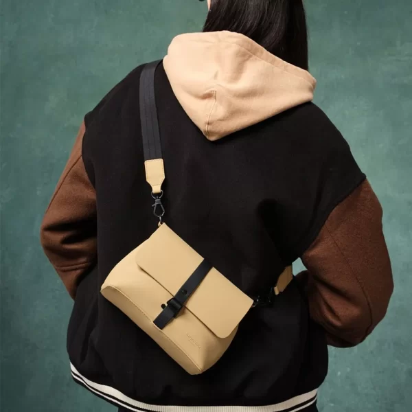 Splash Crossbody Latte