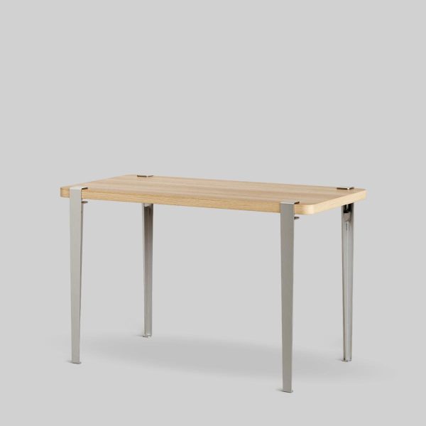 Core Dining Table