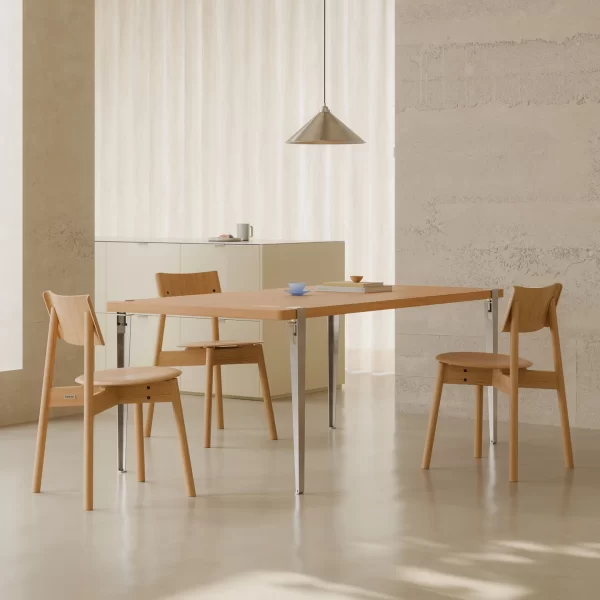 Core Dining Table